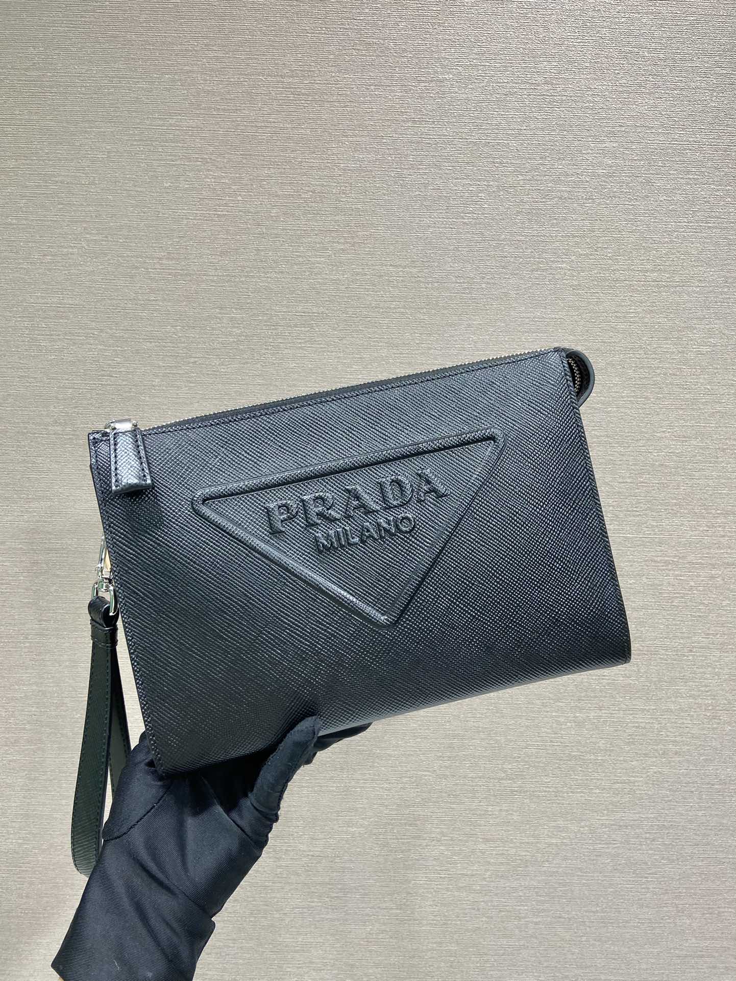 Prada_2VF039_Clutch-25_1